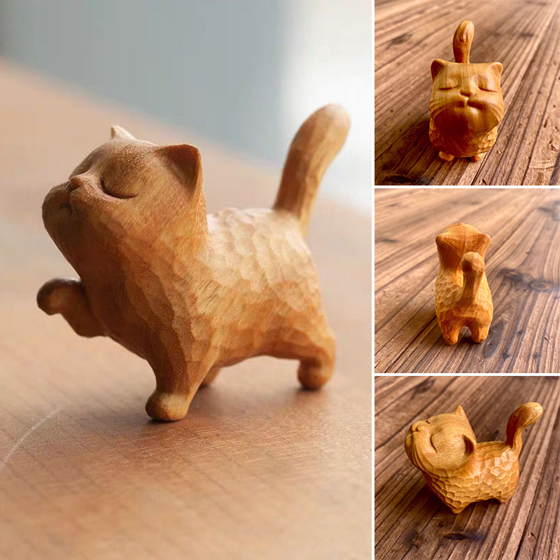 Kleine niedliche Katze aus Holz