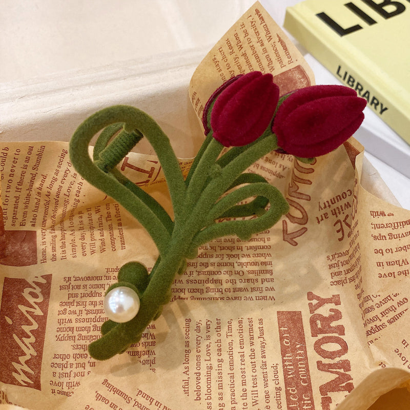 Elegante Tulpen-Haarspange aus Samt