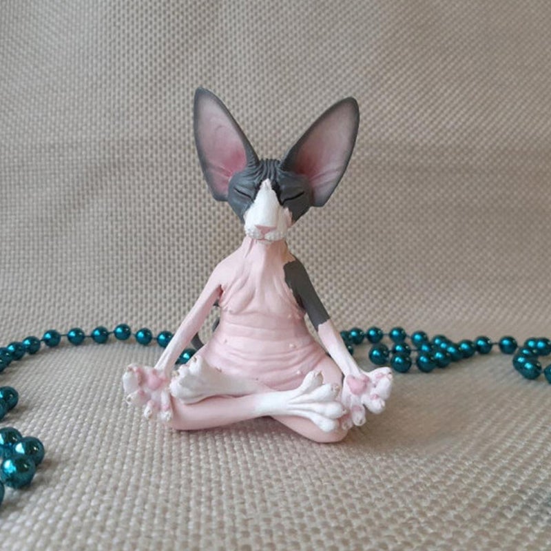 Sphynx Katze Yoga Statue