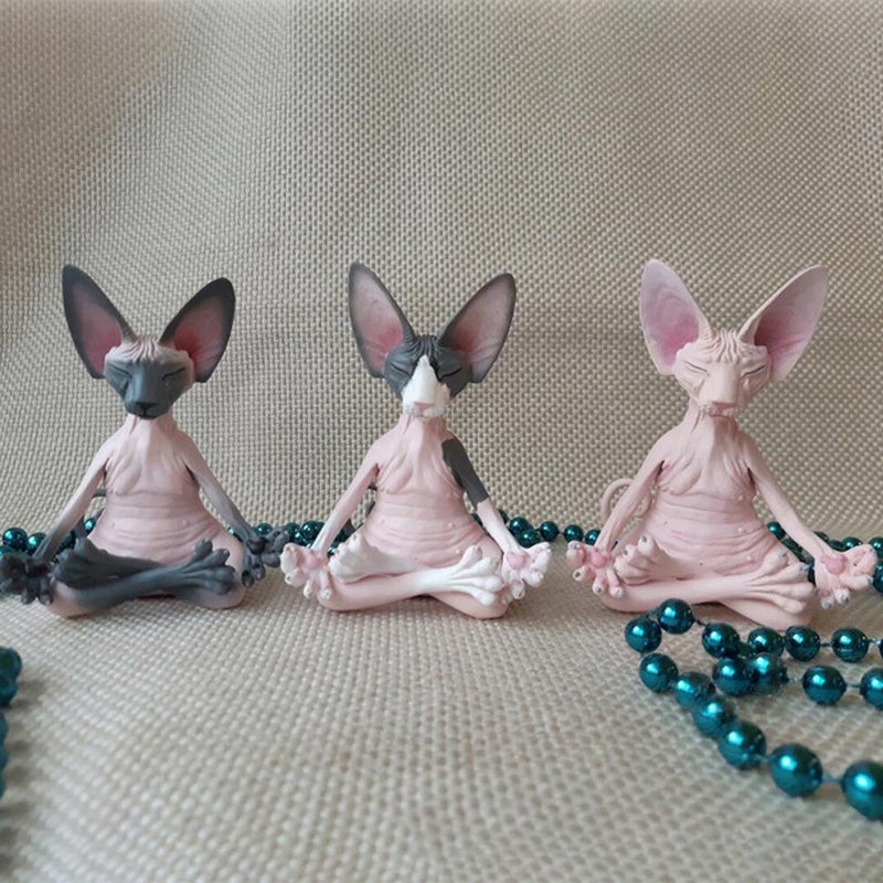 Sphynx Katze Yoga Statue