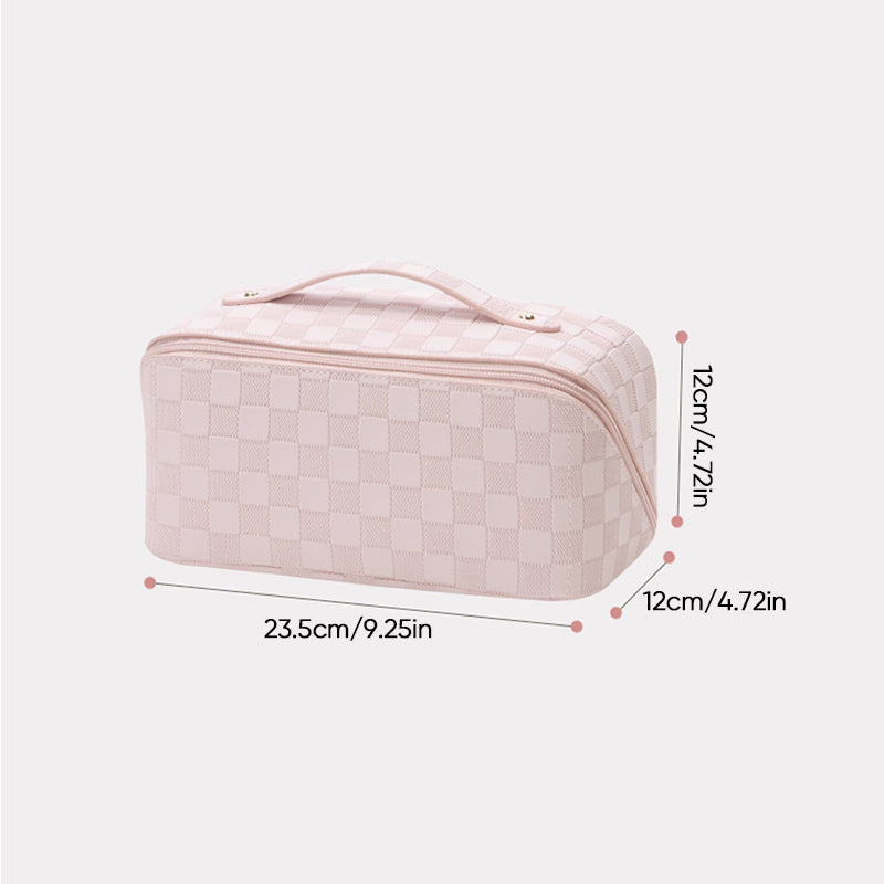 Kosmetiktasche im Retro-Karo